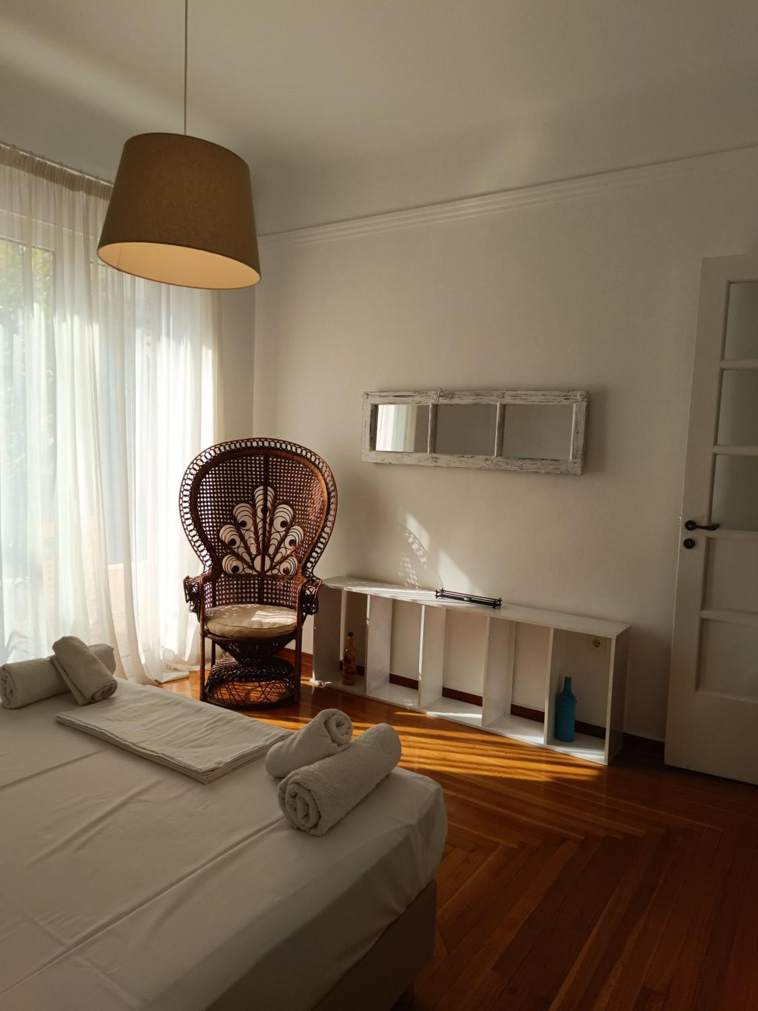 Апартаменти Casa Pamisou Near Attiki Metro Station Афіни Екстер'єр фото